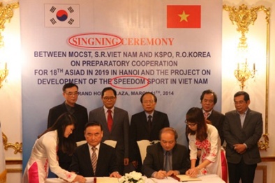 Bộ quản về văn hóa 'ngọng' tiếng Anh tại lễ ký với đối tác quốc tế